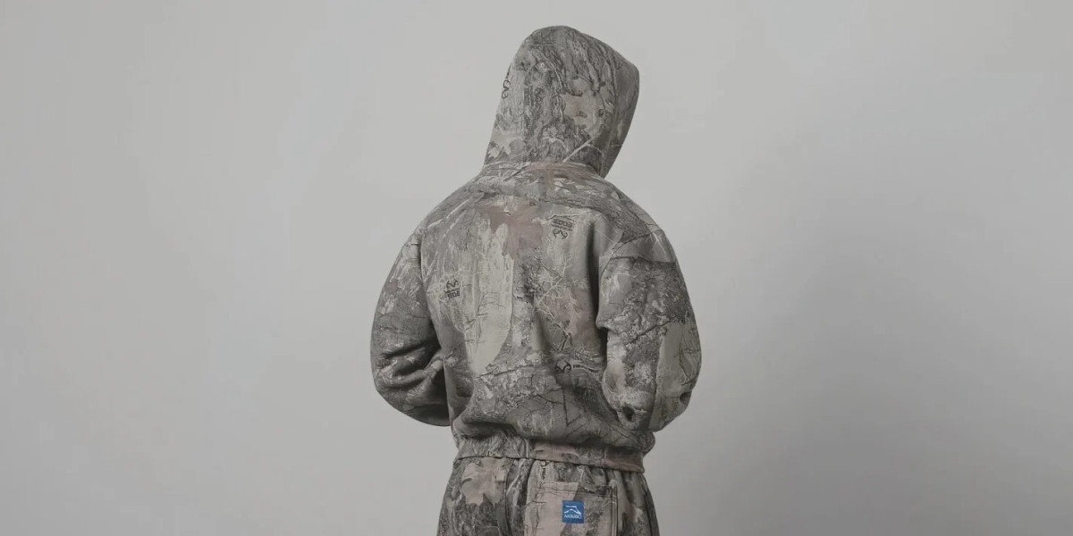 The Akimbo Hoodie: A Symbol of Streetwear Innovation and Cultural Identity