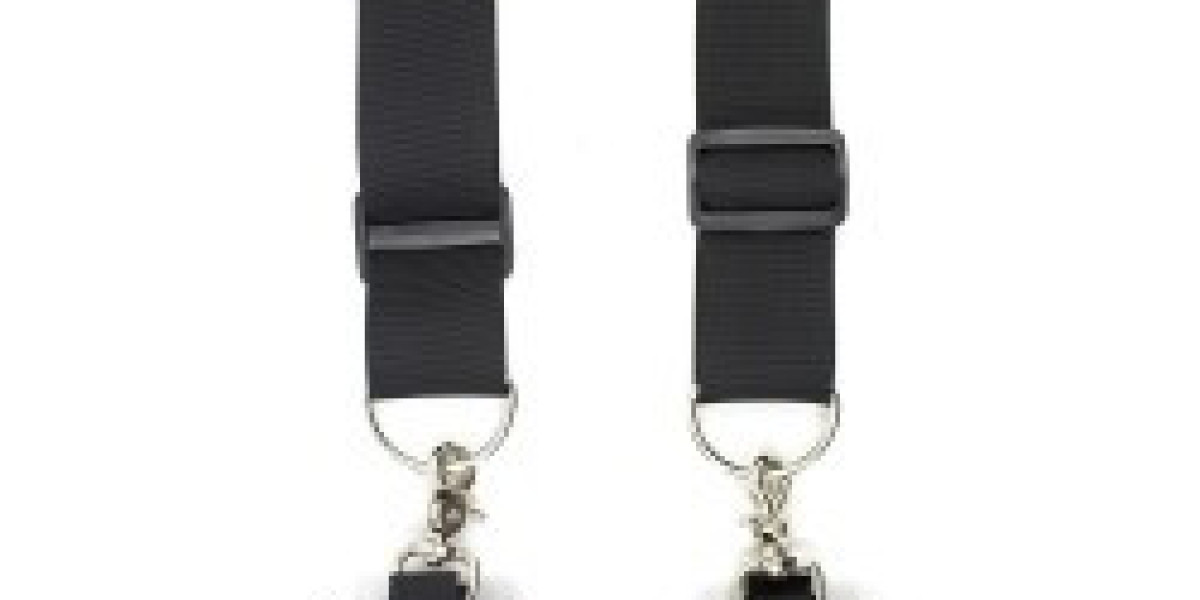 prop show scatter whip faux leather mt517