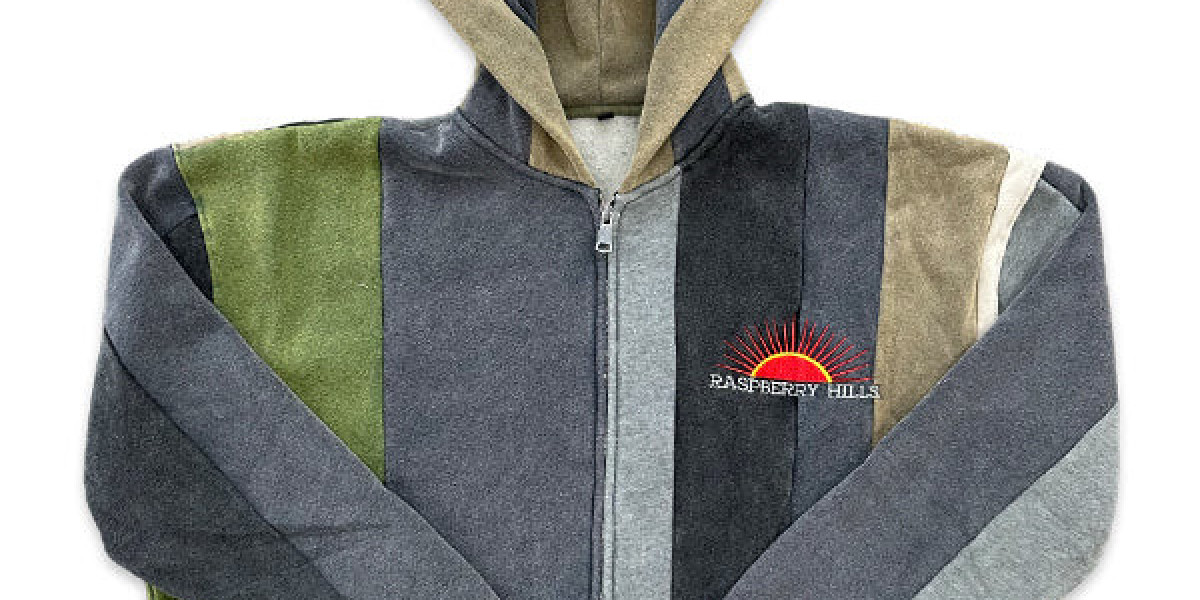 Effortless Streetwear Redefined: The Rise of Raspberry Hills Clothing