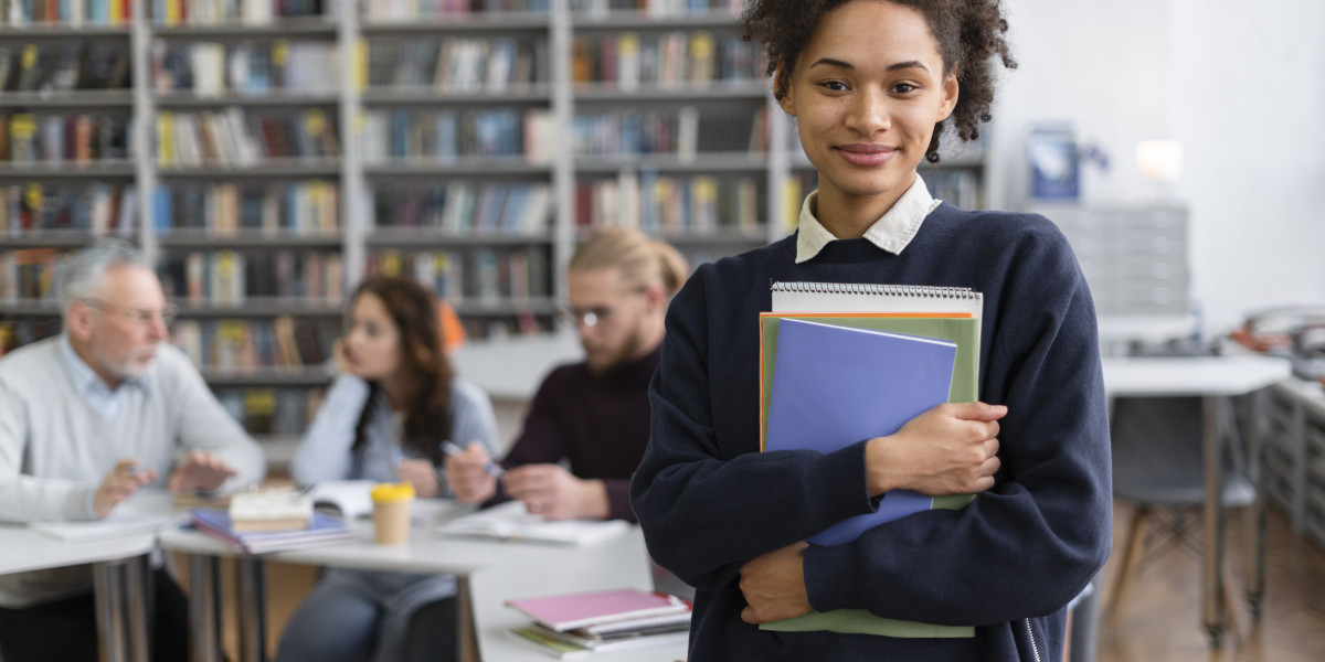 Smart Academic Support for Modern Students