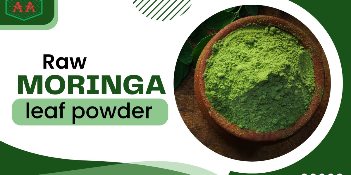 Raw Moringa Leaf Powder: A Traditional Superfood for Modern Life