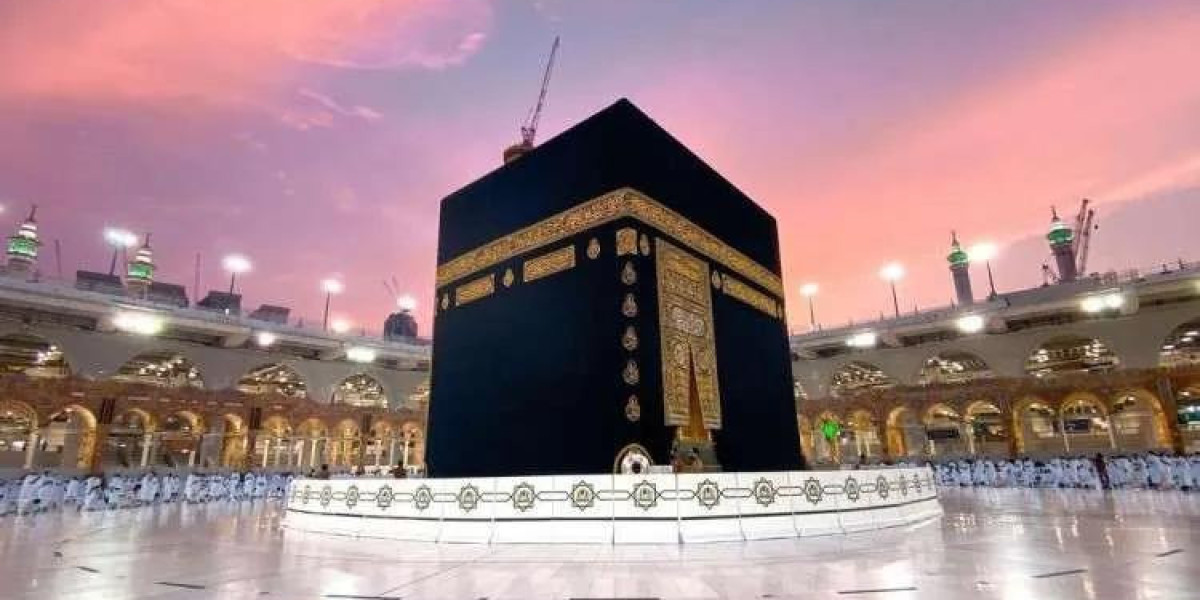 How to Choose the Right Ramadan Umrah Package (Based on Budget, Family Size & Stay Duration)