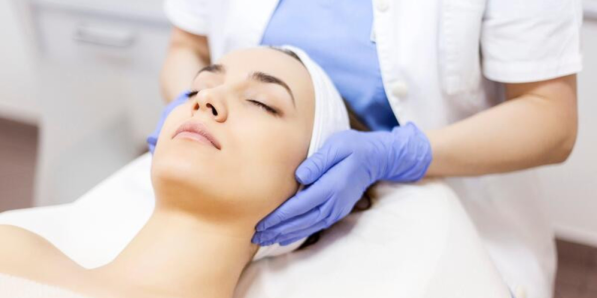 Is Hydrafacial in Dubai the Ultimate Glow Solution for Every Complexion